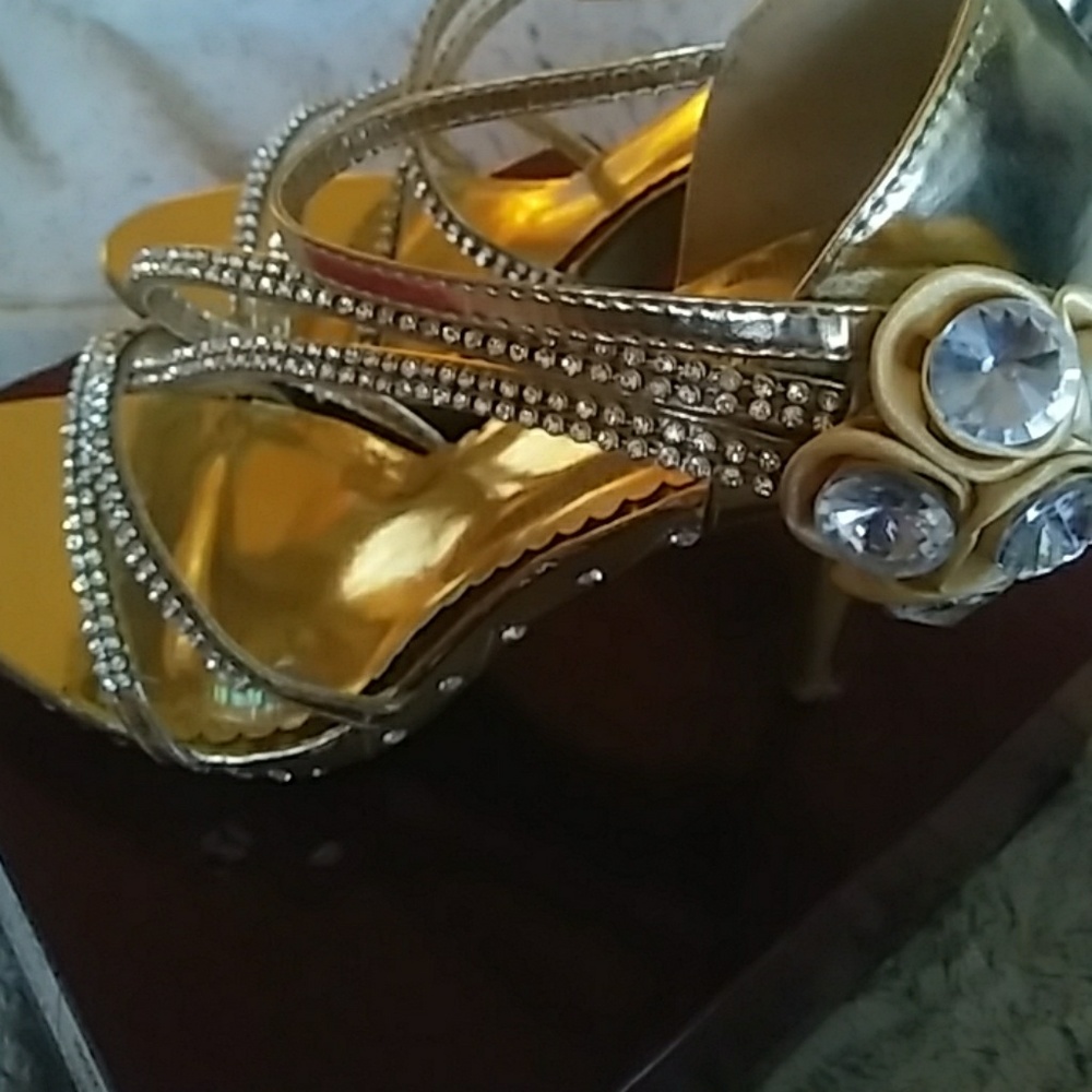 New Beautiful princess shoes, click your heels - Picture 5 of 7